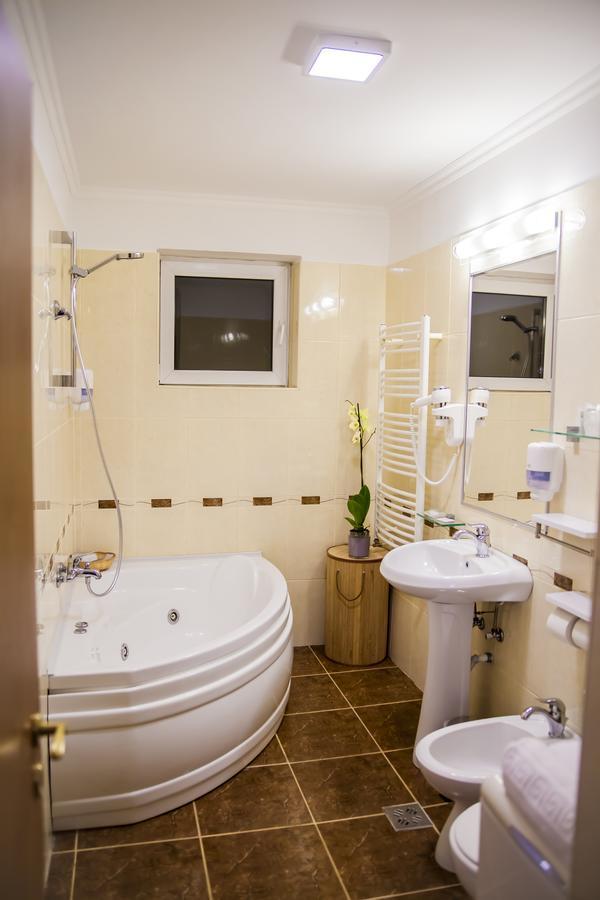 Business Class Apartment Κλουζ-Ναπόκα Εξωτερικό φωτογραφία