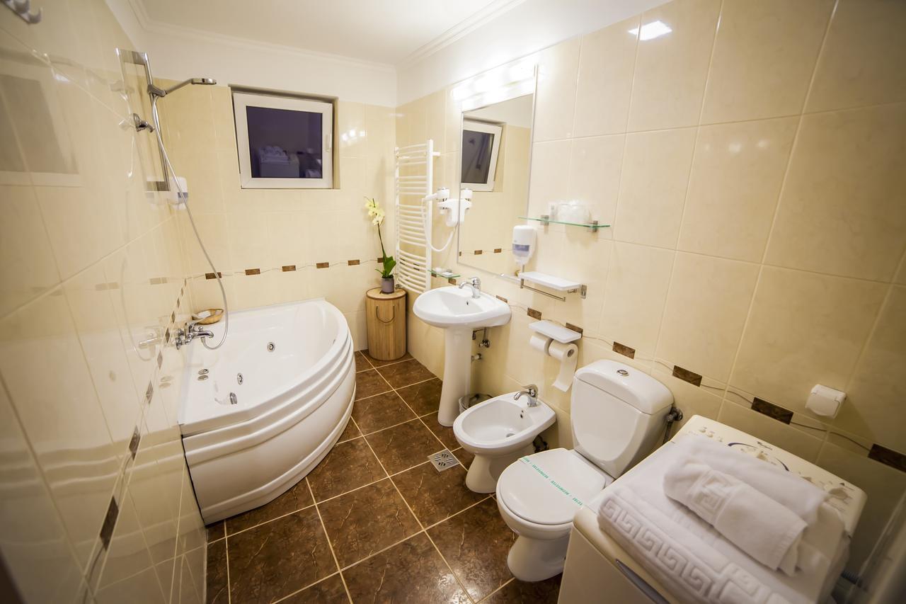 Business Class Apartment Κλουζ-Ναπόκα Εξωτερικό φωτογραφία
