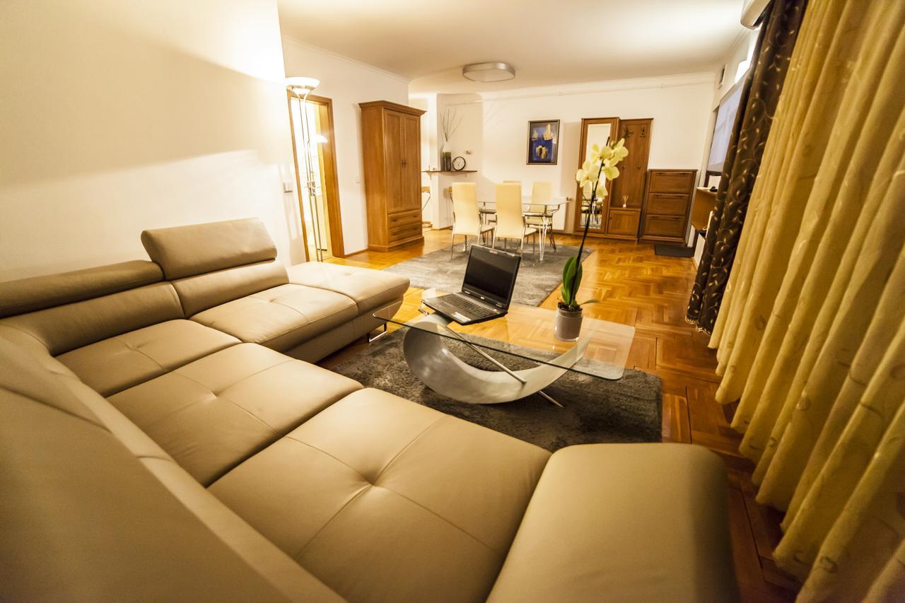 Business Class Apartment Κλουζ-Ναπόκα Εξωτερικό φωτογραφία